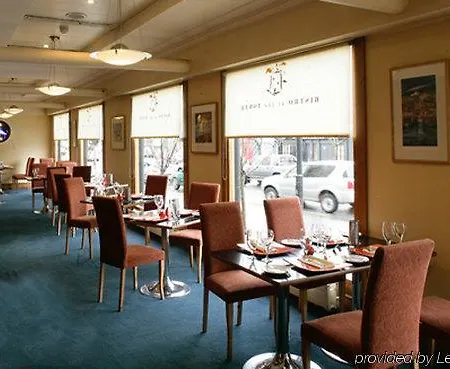 Tower & Leisure Centre 4*