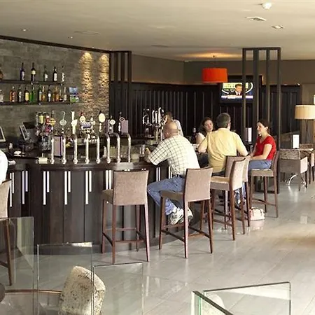 Hotell Tower & Leisure Centre 4*