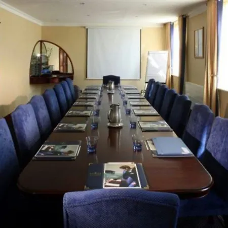 Tower & Leisure Centre Ξενοδοχείο Γουότερφορντ