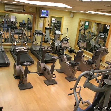 Tower & Leisure Centre 4* וואטרפורד