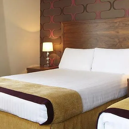 Tower & Leisure Centre Ξενοδοχείο Γουότερφορντ