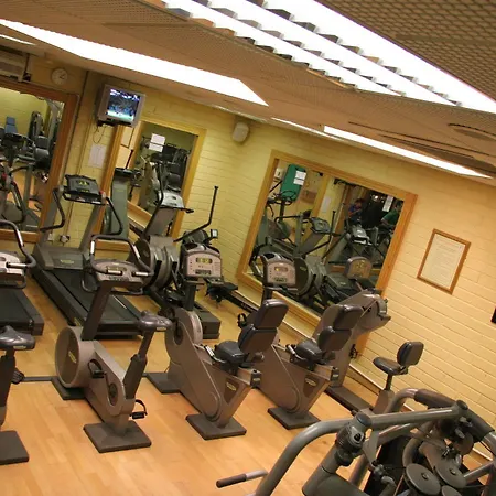 Отель Tower & Leisure Centre