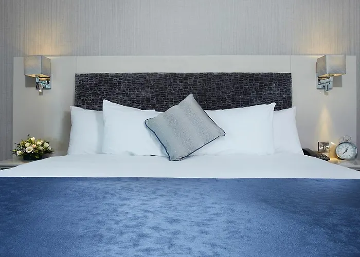 Tower & Leisure Centre Hotel 4*