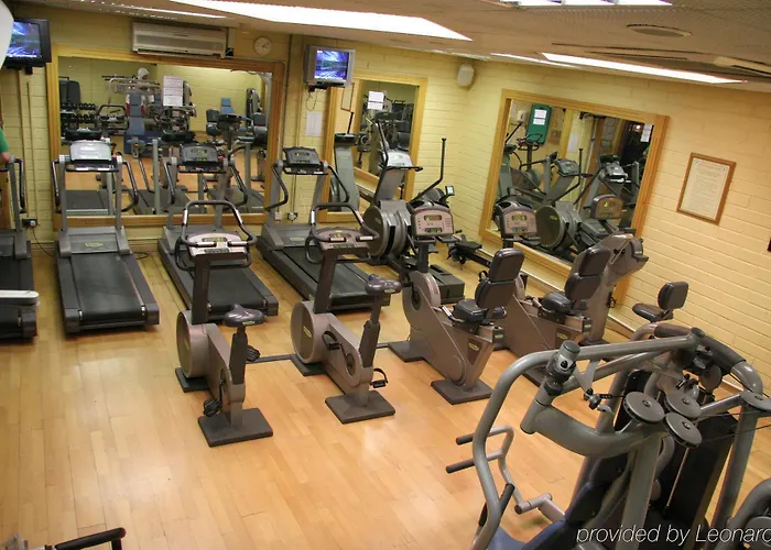 Tower & Leisure Centre 4* Waterford