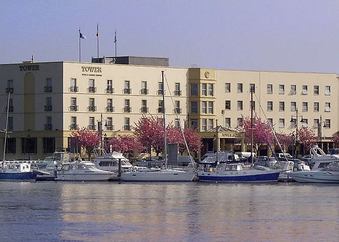 Tower & Leisure Centre Hotel 4*