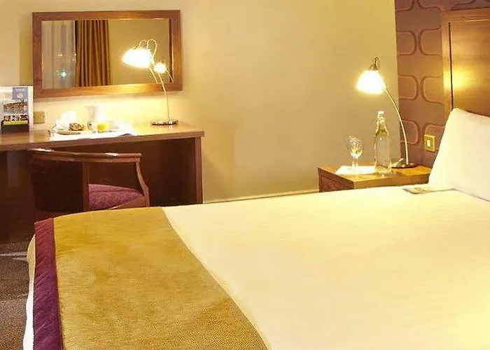 Tower & Leisure Centre 4* Waterford