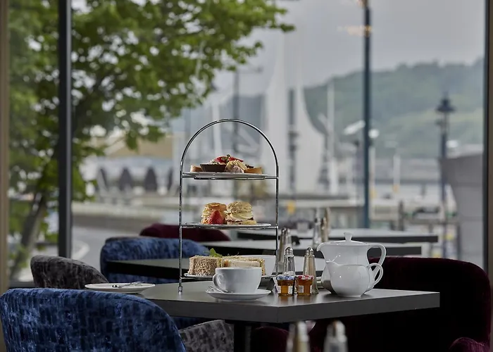 Tower & Leisure Centre 4*