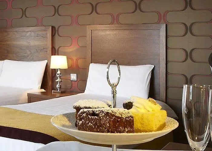 Tower & Leisure Centre Hotel