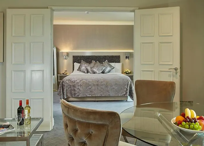 Tower & Leisure Centre 4*